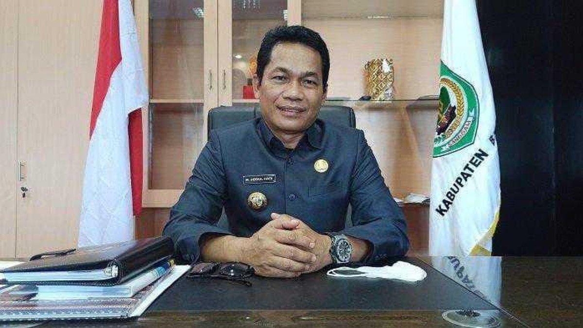 SOSOK BUPATI BALANGAN - Bupati Balangan H Abdul Hadi di Pilbup Balangan 2024 masuk kandidat calon bupati Balangan Partai Golkar.