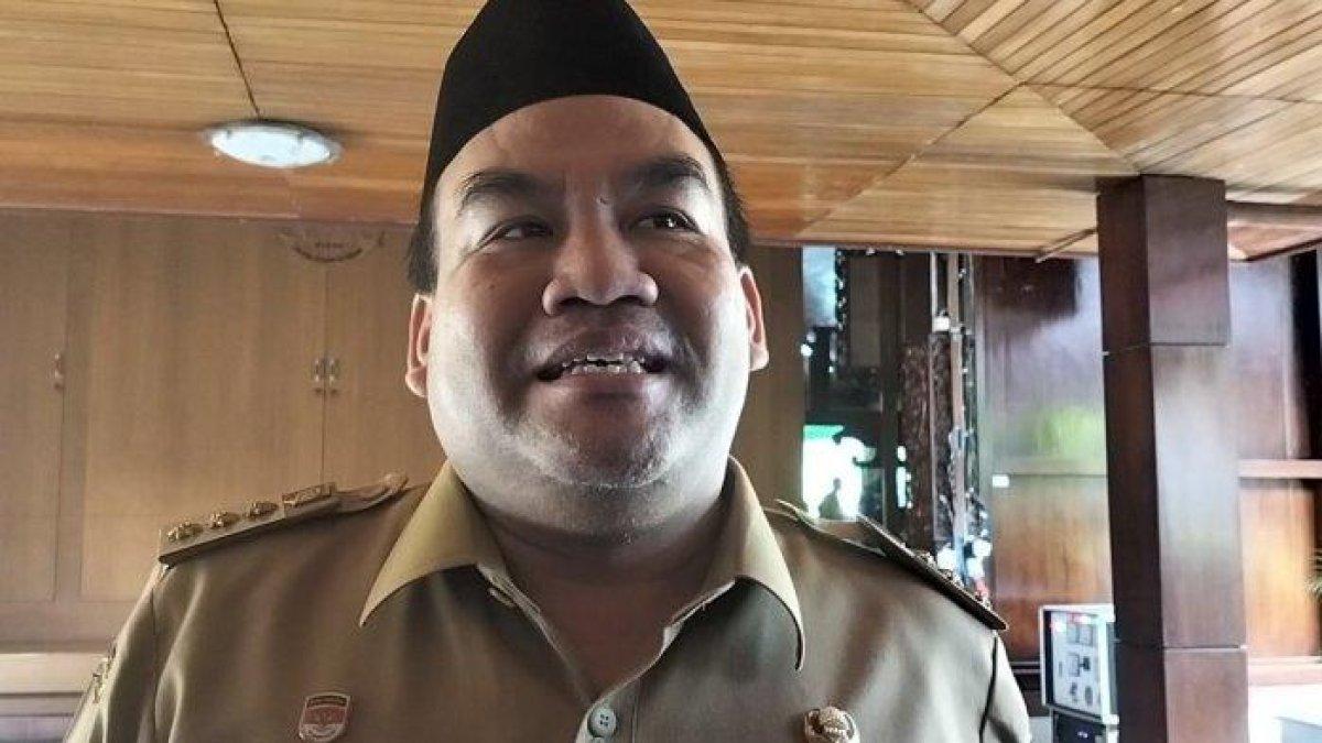 PROGRAM BUPATI BLORA - Bupati Blora, Arief Rohman, menargetkan perbaikan 41 ruas jalan bisa dimulai akhir Juni 2025.