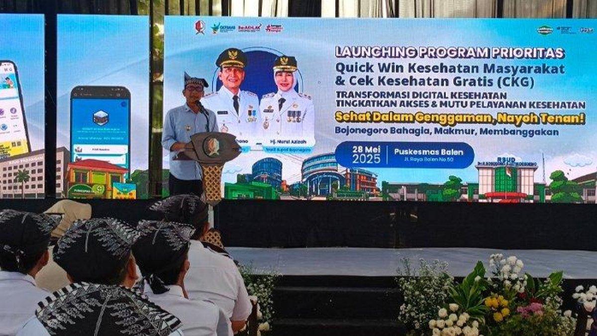 PROGRAM BUPATI BOJONEGORO - Bupati Bojonegoro, Setyo Wahono saat meluncurkan sejumlah program layanan kesehatan berbasis digital yang terintegrasi, cepat, tepat, dan terpadu.