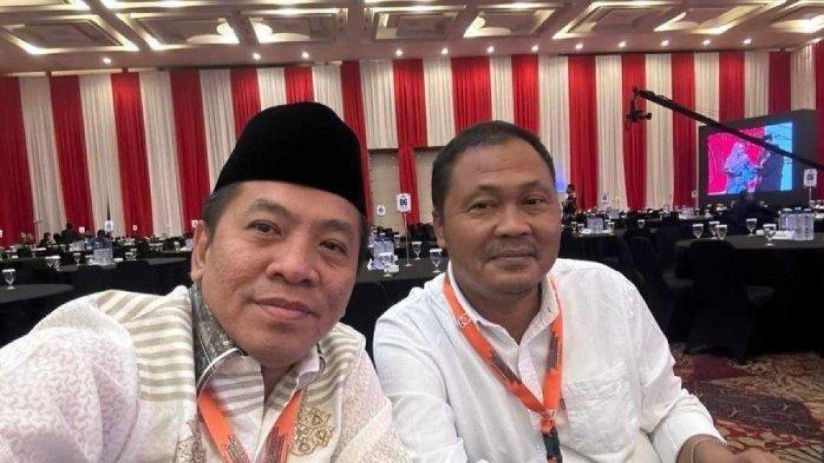 WAKIL BUPATI KARAWANG - Bupati Karawang Aep Syaepuloh (kiri) dan Wakil Bupati Karawang Maslani (kanan) dokumen Warta Kota (13/5/2025).