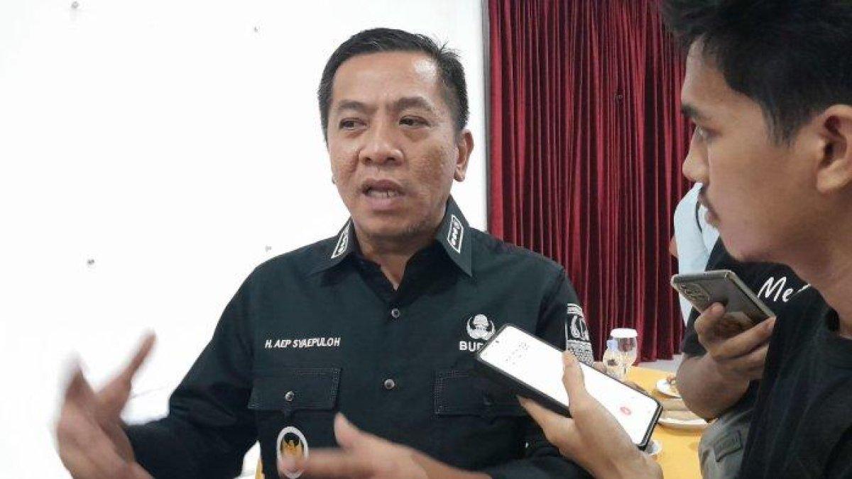 PROGRAM BUPATI KARAWANG - Bupati Karawang Aep Syaepuloh memastikan Pemerintah Kabupaten Karawang telah melakukan koordinasi dengan Dinas Pekerjaan Umum dan Penataan Ruang (PUPR) Jawa Barat untuk mempercepat pembangunan, Senin (17/3/2025).