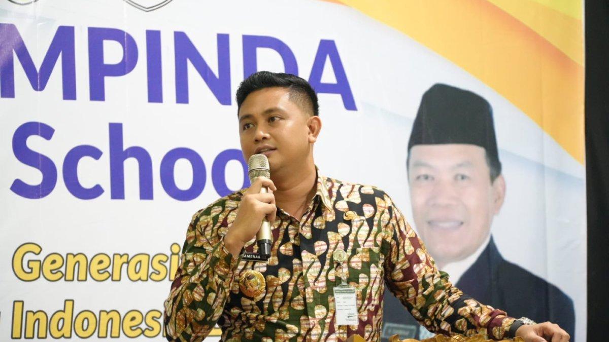 SMA BARU KLATEN - Bupati Klaten Hamenang Wajar Ismoyo.