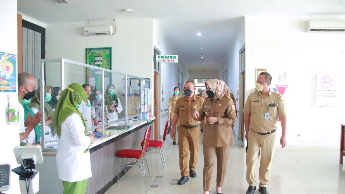 Bupati Klaten Sri Mulyani di RSUD Bagas Maras
