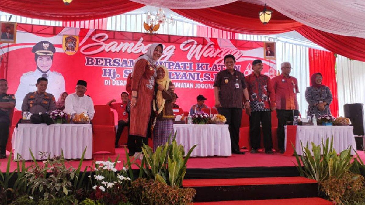 Bupati Klaten, Sri Mulyani di kegiatan sambang warga di Desa Wonoboyo