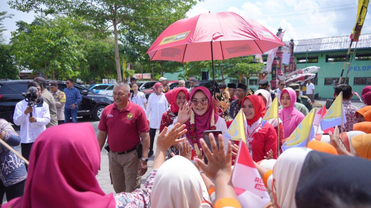 Bupati Klaten Sri Mulyani saat Sambang Warga di Desa Janti, Kecamatan Polanharjo, Klaten, Rabu (23/10/2024).