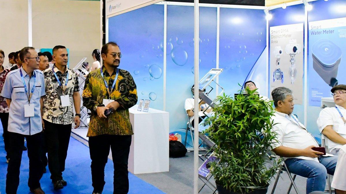 PROGRAM BUPATI PEMALANG - Anom Widiyantoro saat hadir di acara International Water and Wastewater Expo and Forum (IWWEF) 2025 yang digelar di Jakarta International Convention Center (JICC), Kamis (12/6/2025).