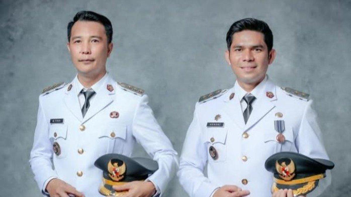 RESMI DILANTIK - Bupati Rejang Lebong M Fikri Thobari (kiri) dan Wakil Bupati Rejang Lebong Hendri (kanan). M Fikri-Hendri dilantik sebagai Bupati dan Wabup Rejang Lebong periode 2025-2030 oleh Presiden Prabowo, Kamis (20/2/2025).