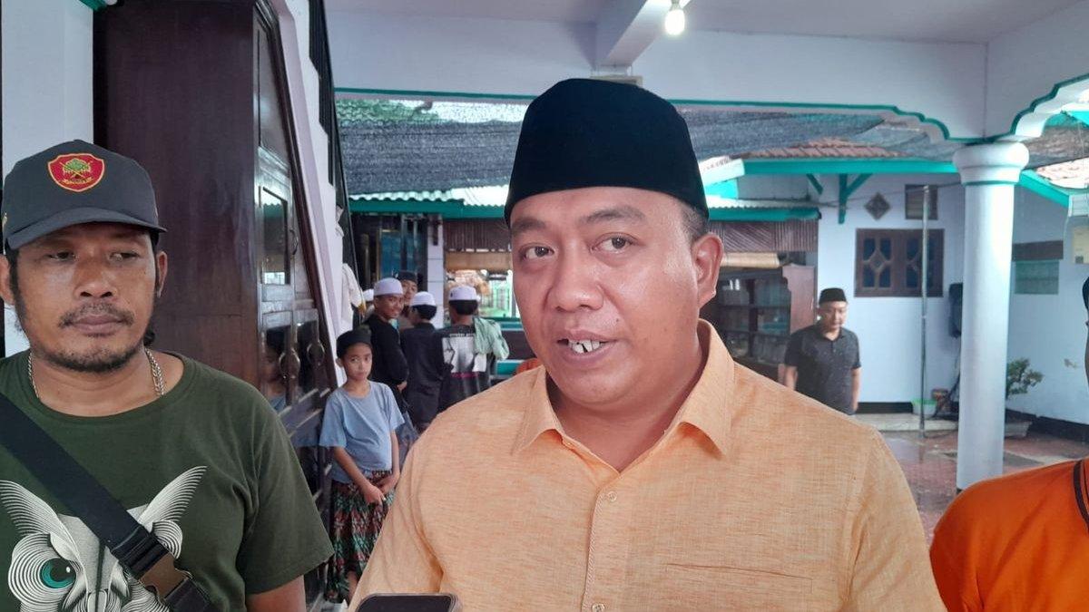 BUPATI SITUBONDO - Bupati Situbondo terpilih Yusuf Rio Wahyu Prayogo diunduh dari dokumen Kompas.com (27/2/2025). Yusuf Rio Wahyu Prayogo memiliki harta kekayaan yang fantastis.