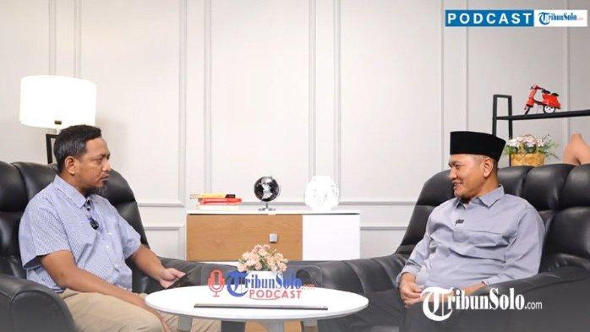 PROGRAM 100 HARI KERJA - Bupati Wonogiri Setyo Sukarno saat podcast dengan TribunSolo.com, Kamis (27/2/2025). Bupati Wonogiri Setyo Sukarno menegaskan program 100 hari pertamanya akan fokus menyelaraskan APBD dengan proses efisiensi yang ada.