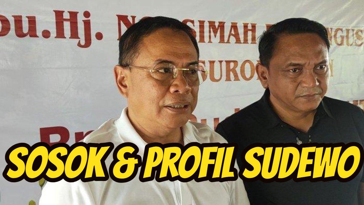 SOSOK BUPATI - Bupati dan Wakil Bupati Pati terpilih, Sudewo dan Risma Ardhi Chandra, saat diwawancarai di kediaman Sudewo, Desa Slungkep, Kecamatan Kayen, Pati, Minggu (5/1/2025).