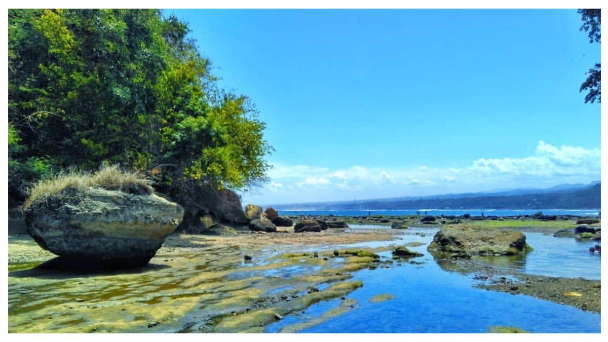 Pantai Cidora