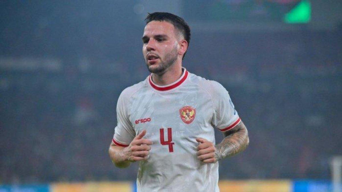 Calvin Verdonk. Calvin mengakui memang dirinya merasa tidak nyaman di bagian ankle ketika menendang bola di laga lawan Arab Saudi, di Stadion Utama Gelora Bung Karno (SUGBK), Selasa (19/11/2024).