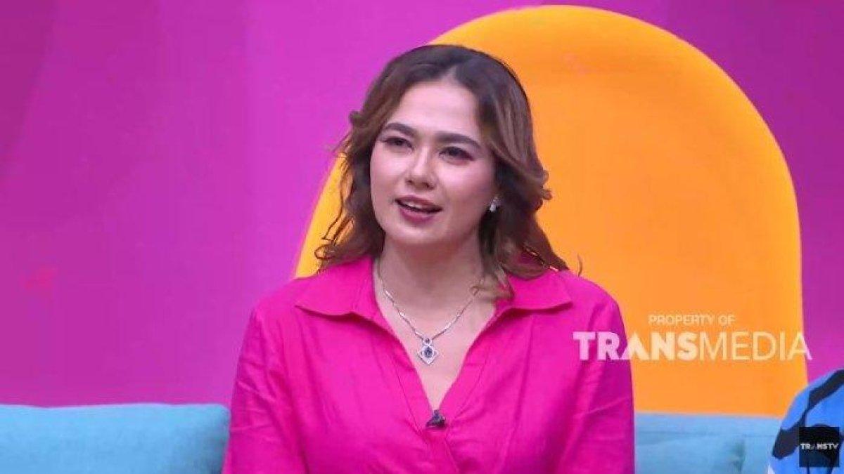 Catherine Wilson membeberkan kriteria pasangan barunya setelah cerai dari Idham Masse, sebut menginginkan sosok pria yang bisa saling mendukung.