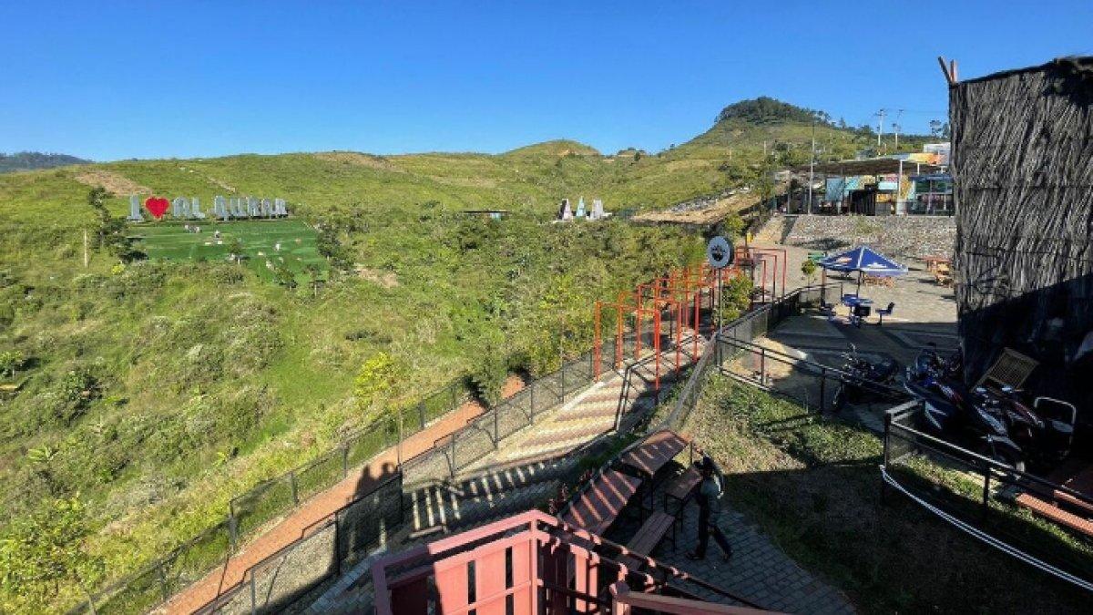 WISATA MENARIK - Potret Cicalengka Dreamland disadur dari Kompas.com pada Jumat (23/5/2025). Cicalengka Dreamland berada di Kabupaten Bandung, Jawa Barat.