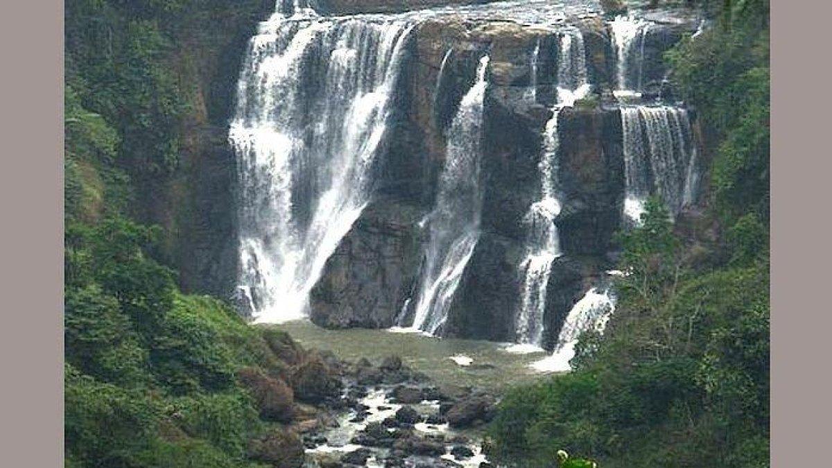 WISATA AIR - Potret Curug Malela disadur dari TribunJabar.id pada Jumat (14/3/2025). Curug Malela berada di Kecamatan Rongga, Kabupaten Bandung Barat.