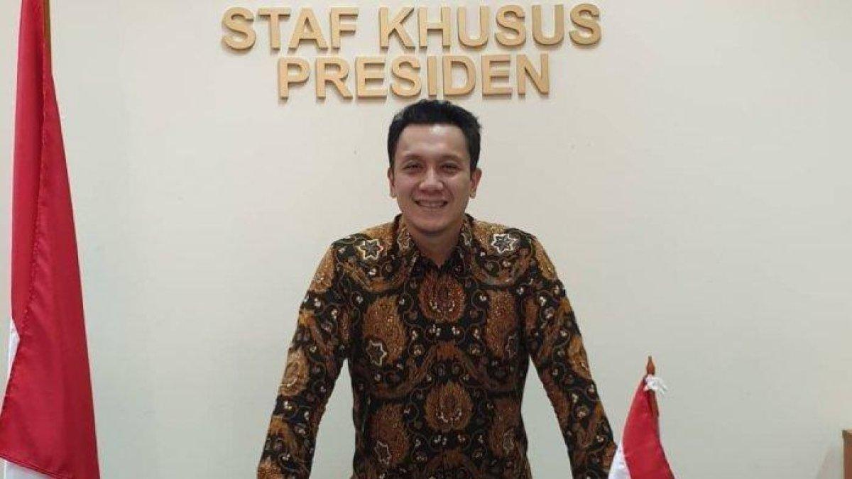 KOMISARIS UTAMA TELKOMSEL - Diaz Faisal Malik Hendropriyono saat masih menjabat sebagai anggota Staf Khusus Kepresidenan era Presiden RI ke-7 Joko Widodo. Diaz kini diangkat sebagai Komisaris Utama Telkomsel sejak 28 Mei 2025. Berikut sosok dan rekam jejak Diaz Hendropriyono.