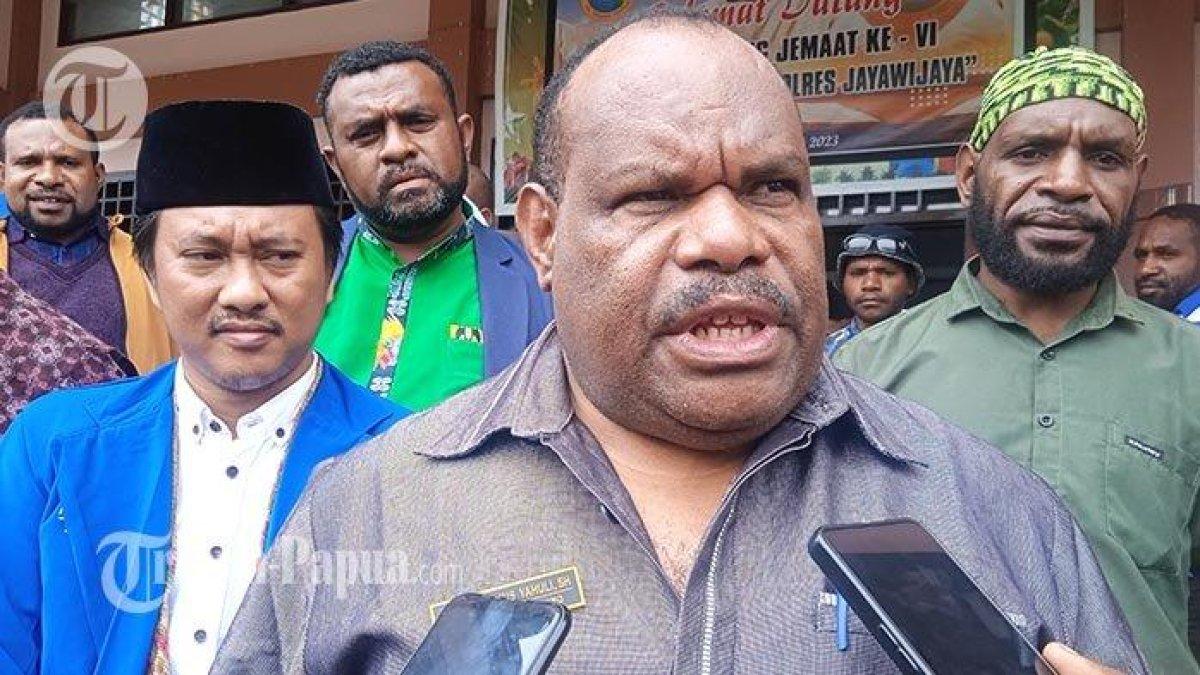 PROFIL DIDIMUS YAHULI - Didimus Yahuli, Bupati Yahukimo 2025, karir politiknya moncer, pernah dapat penghargaan dari UNICEF.