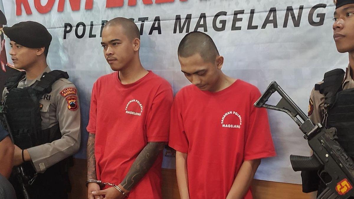 PELAKU NARKOBA - Dua kurir sabu ditampilkan dalam konferensi pers di Polresta Magelang, Senin (28/4/2025).