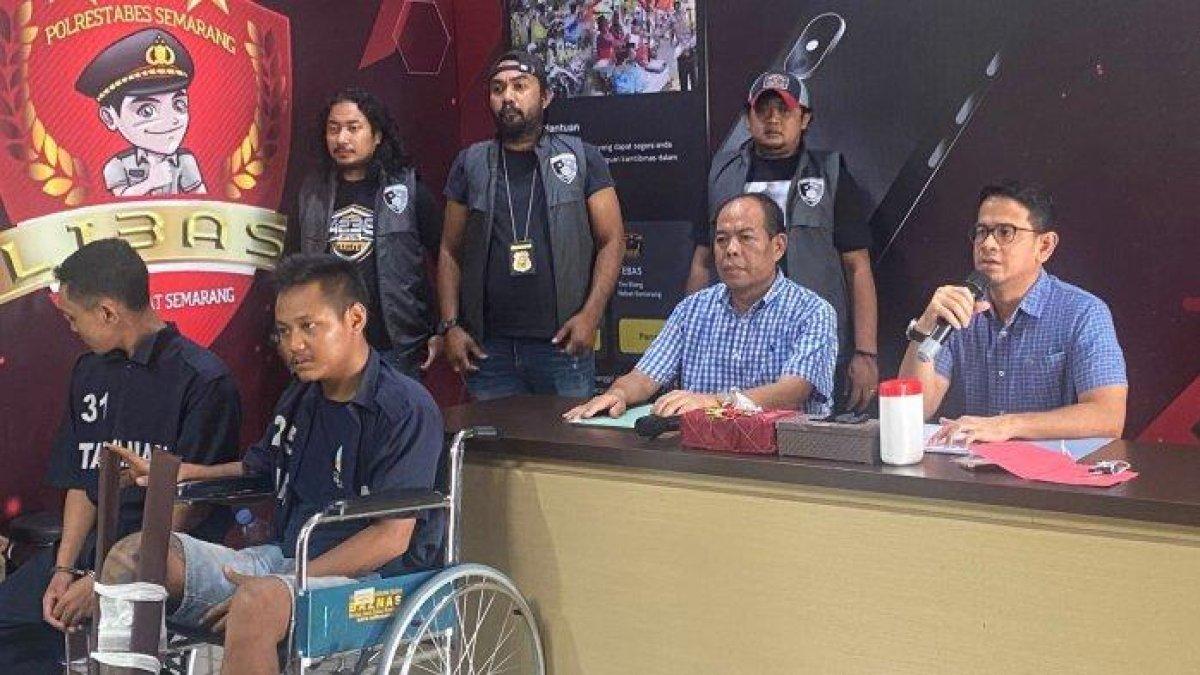Dua pelaku perampasan dihadirkan pada konferensi pers