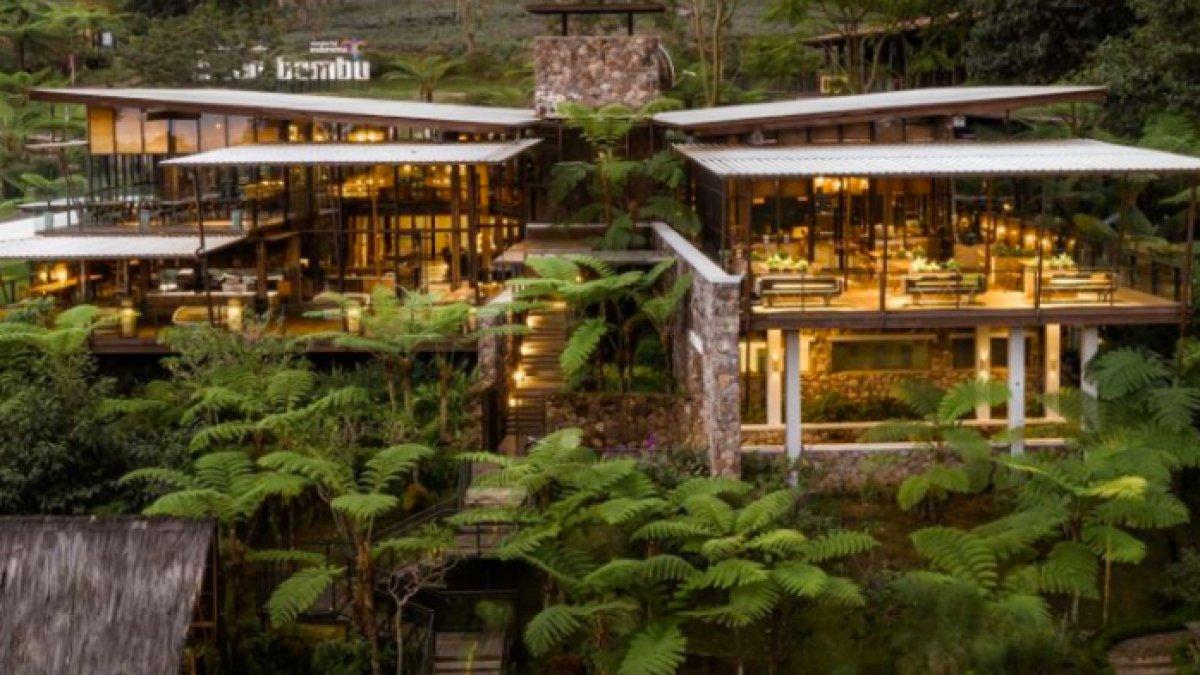 WISATA MENARIK - Potret Dusun Bambu disadur dari Kompas.com pada Rabu (7/5/2025). Dusun Bambu berada di Jalan Kolonel Masturi KM 11, Kertawangi, Kecamatan Cisarua, Kabupaten Bandung Barat. 