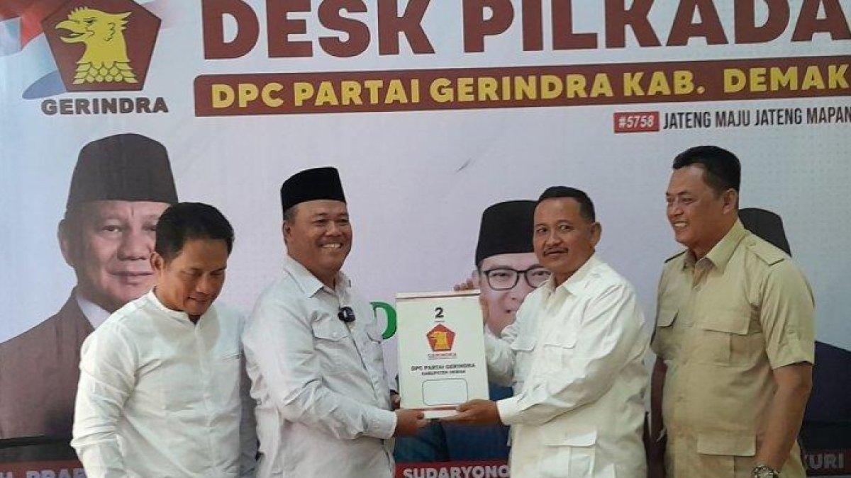 Edi Sayudi Mendaftar ke DPC Partai Gerindra Kabupaten Demak