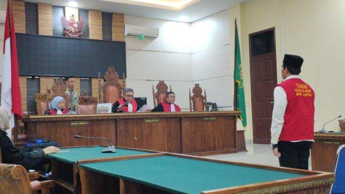 Eks Kasat Narkoba Polres Lampung Selatan AKP Andri Gustami j