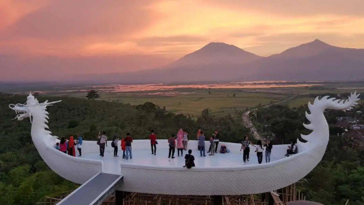 WISATA MENARIK - Potret Eling Bening diambil dari website pada Jumat (6/6/2025). Eling Bening berada di Jalan Sarjono, Bawen, Kabupaten Semarang, Provinsi Jawa Tengah.