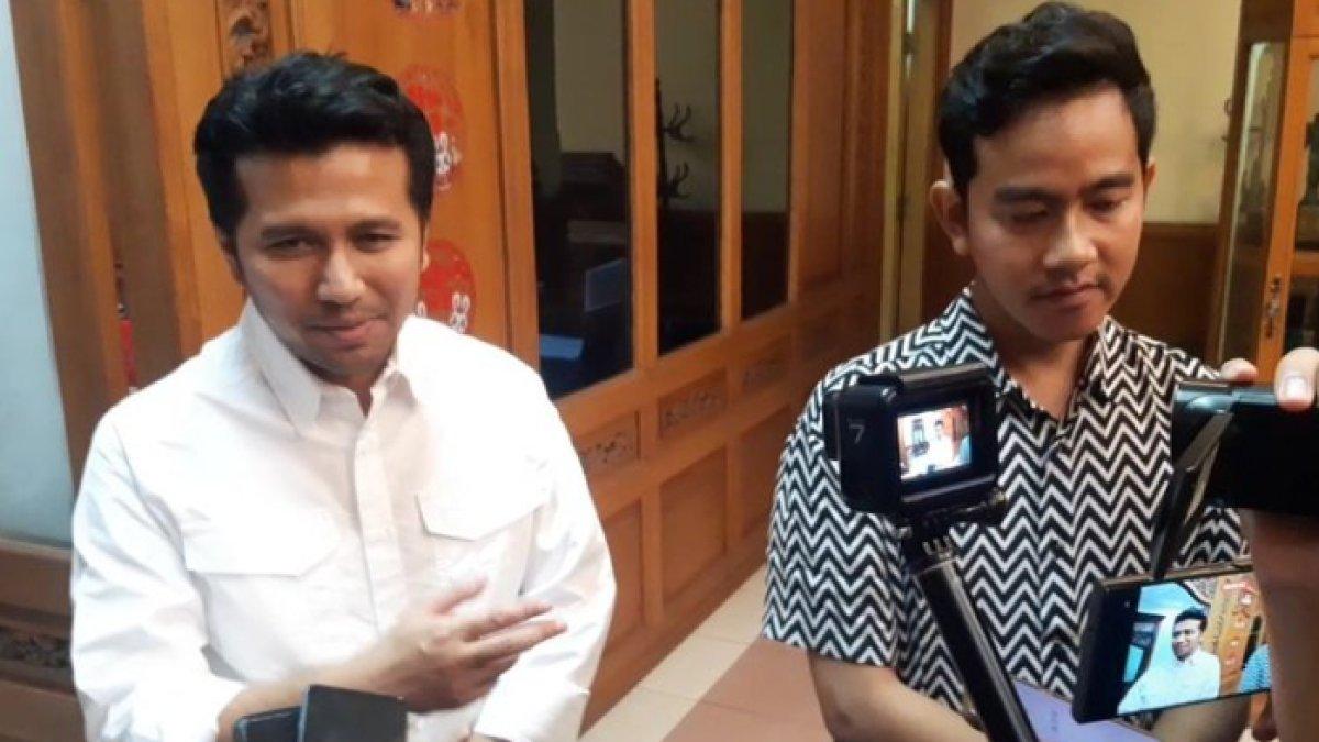 Emil Elestianto Dardak dan Wali Kota Solo sekaligus cawapres nomor urut 2 Gibran Rakabuming Raka.