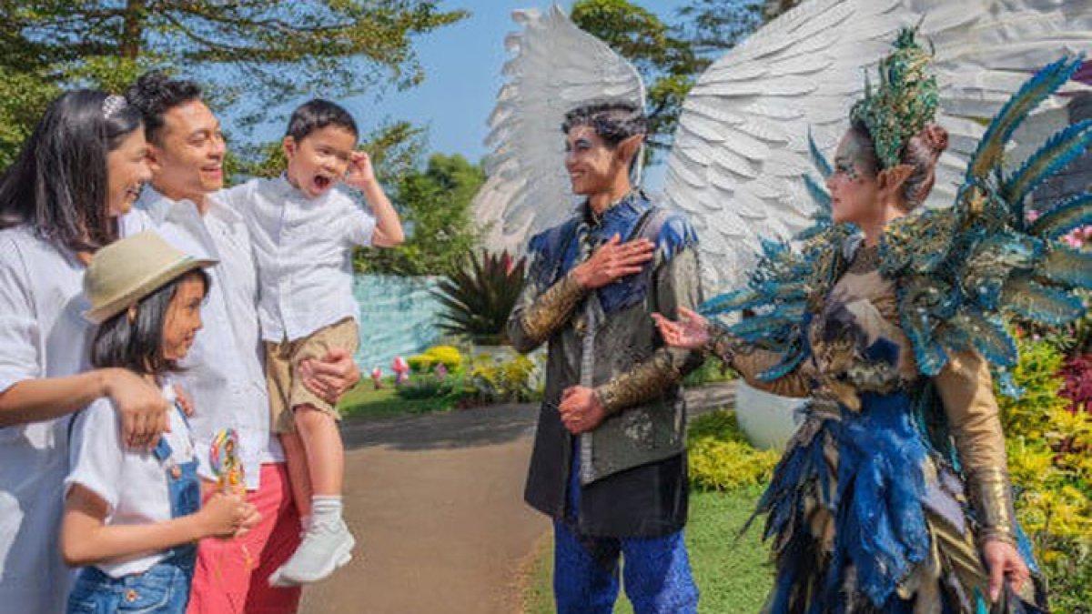 WISATA DI BANDUNG - Fairy Garden, salah satu tempat wisata di Lembang, Bandung yang cocok untuk anak saat libur sekolah.