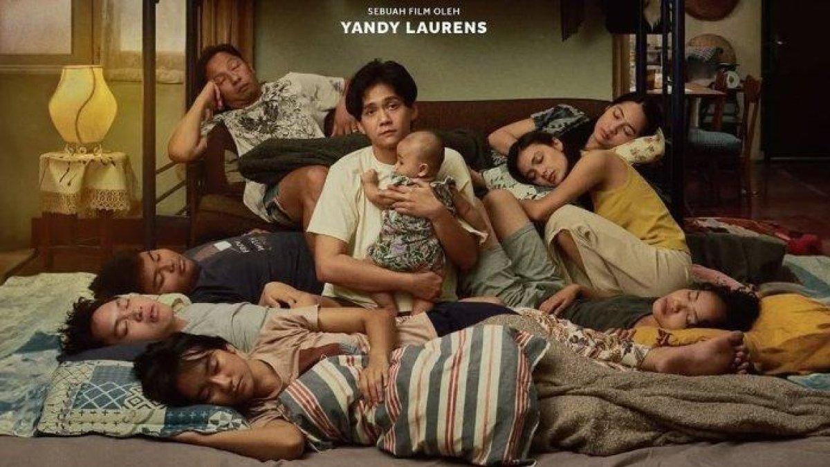 Film Indonesia berjudul 1 Kakak 7 Ponakan