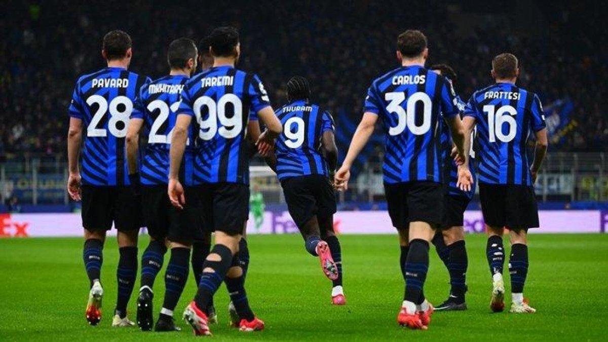INTER MILAN - Foto tangkap layar situs resmi inter.it pada Rabu (12/3/2025), memperlihatkan selebrasi pemain Inter Milan saat mengalahkan Feyenoord 2-1 di leg kedua babak 16 besar Liga Champions UEFA. Inilah link live score hasil Liga Champions UEFA tadi malam dan skor akhir Bayern Munich vs Inter Milan.
