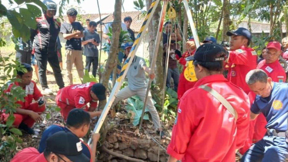 Gadis 20 tahun asal Salatiga masuk sumur usai liat lomba 17 Agustus