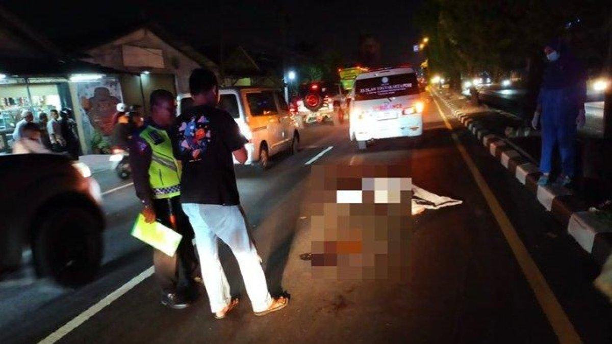 Gagal salip kendaraan, pengendara motor tewas tertabrak bus di Sleman