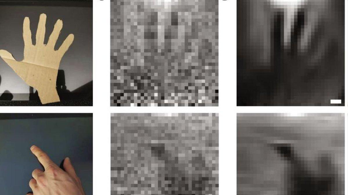 Gambar berpiksel yang direkonstruksi dari gerakan tangan pada tablet Android. Peneliti menemukan, sensor cahaya sekitar pada ponsel bisa memata-matai pengguna dan merekam gambar aktivitasnya.