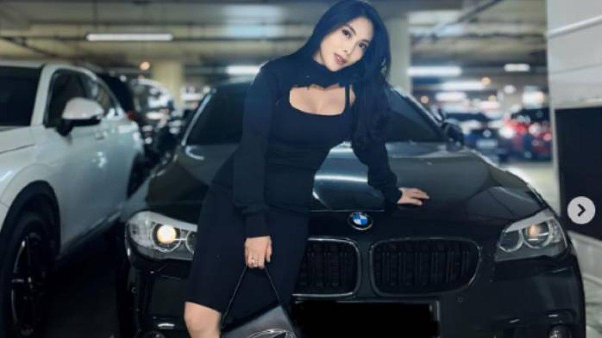 Gaya glamor Nayunda Nabila (1)