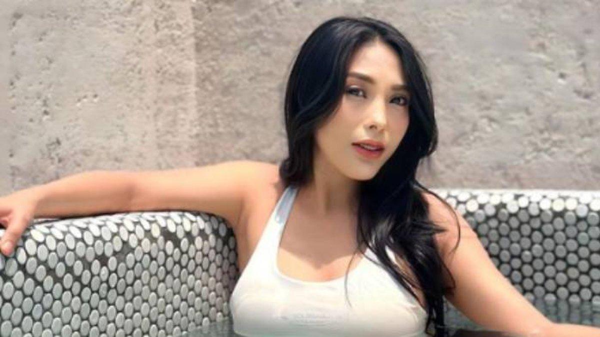 Gaya glamor Nayunda Nabila (2)