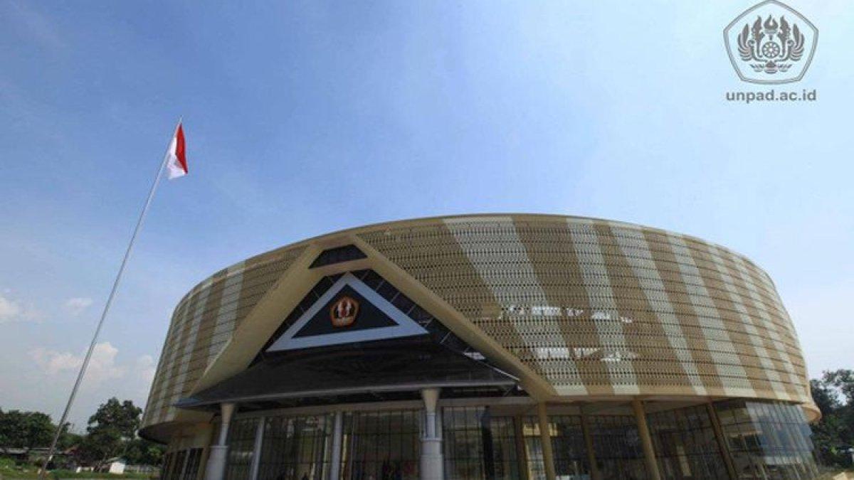 Gedung rektorat Universitas Padjadjaran (UNPAD).