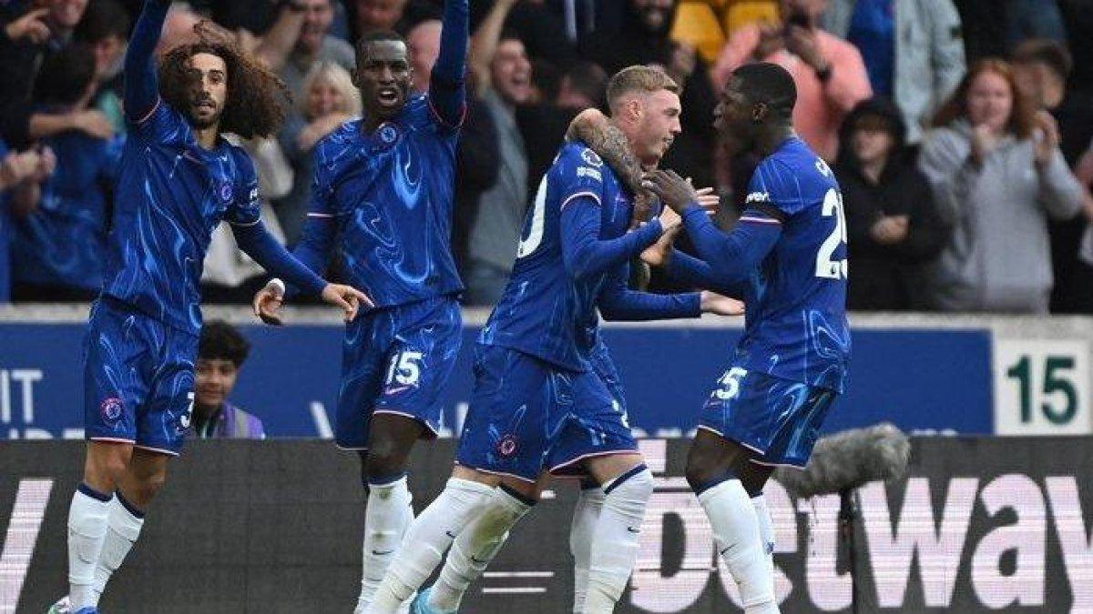 Gelandang Chelsea, Cole Palmer selebrasi saat laga kontra Wolverhampton di Liga Inggris 2024.