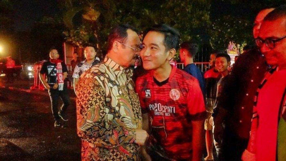 Gibran dalam sekejap mampu menggeser posisi Achmad Purnomo calon Wali Kota Surakarta dari PDIP
