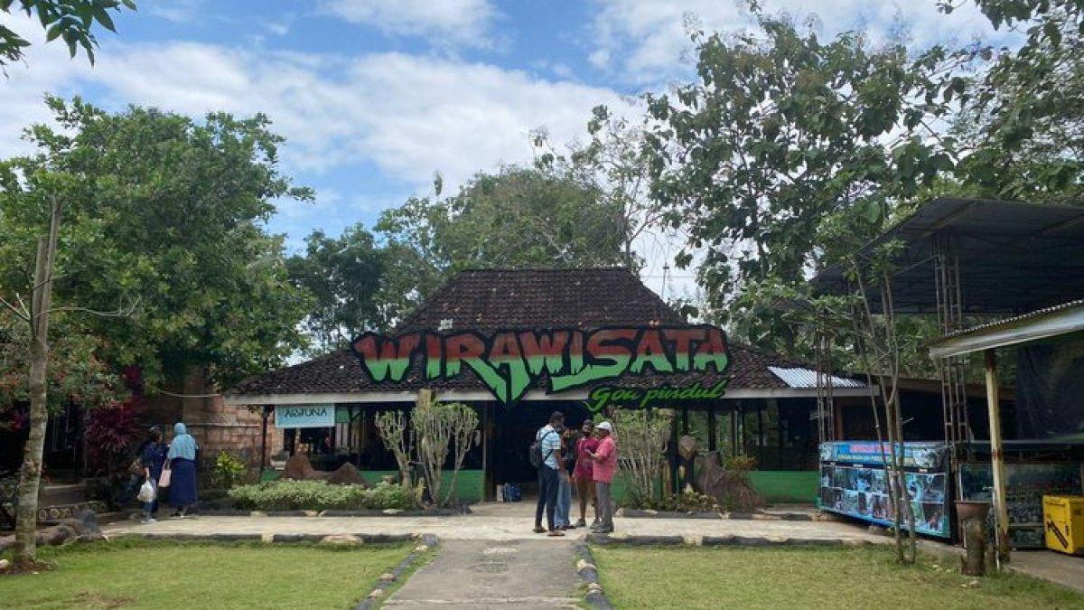 WISATA YOGYAKARTA: Goa Pindul Wirawisata, desa binaan BCA yang menjadi salah satu pelopor operator penyedia jasa wisata di kawasan Goa Pindul