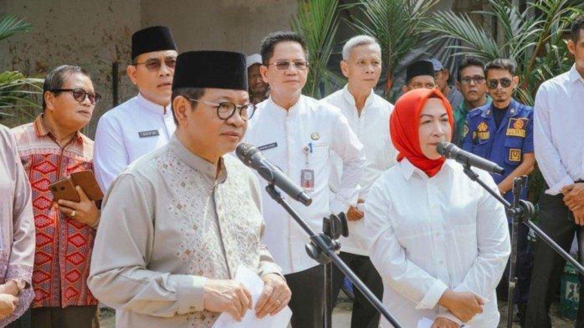 100 HARI KERJA - Gubernur DKI Jakarta Pramono Anung dan Anggota DPRD DKI Jakarta dari Fraksi PDI Perjuangan Wa Ode Herlina saat meninjau pelaksanaan pembangunan septik biopal di wilayah Cideng, Jakarta Pusat pada Jumat (2/5/2025) lalu.
