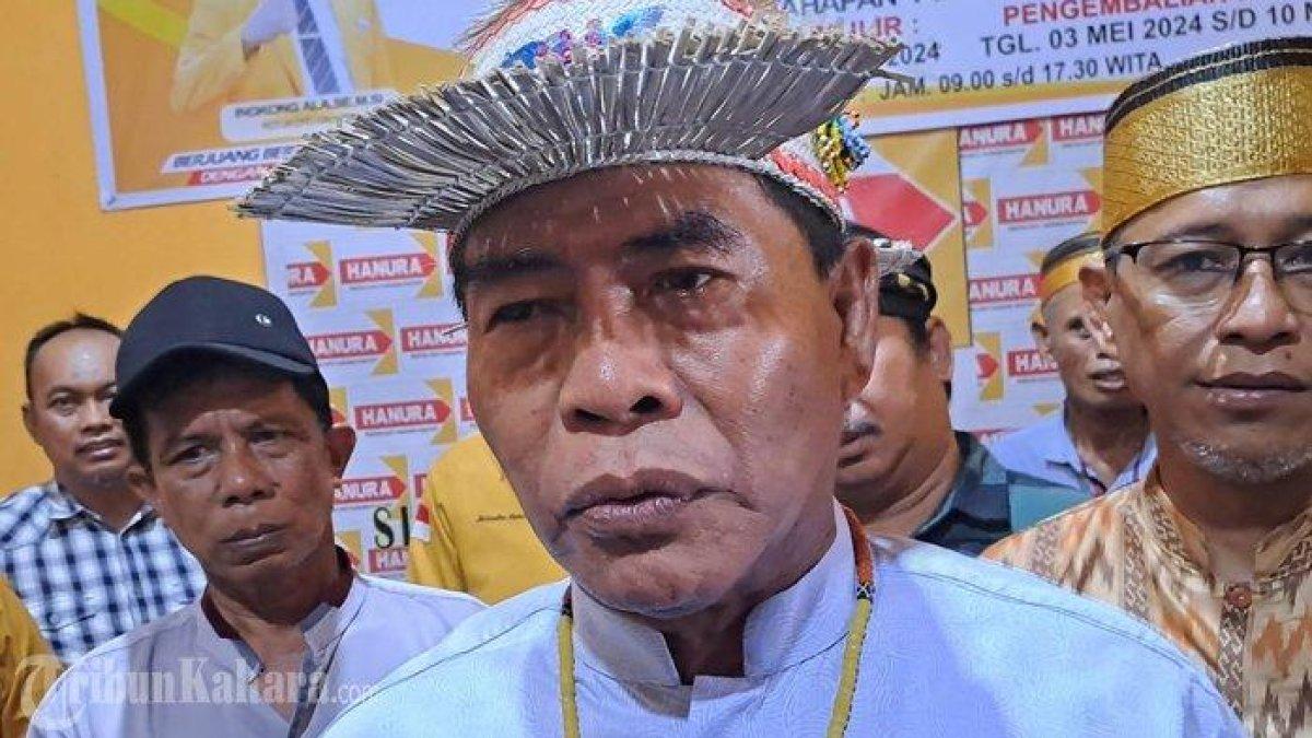 PROFIL KEPALA DAERAH - Gubernur Kaltara, Zainal Paliwang dikenal dengan rakyat selama memimping Kalimantan Utara. Bersama Ingkong Ala, Zainal Paliwang kembali terpilih menjadi Gubernur Kaltara 2025-2030.