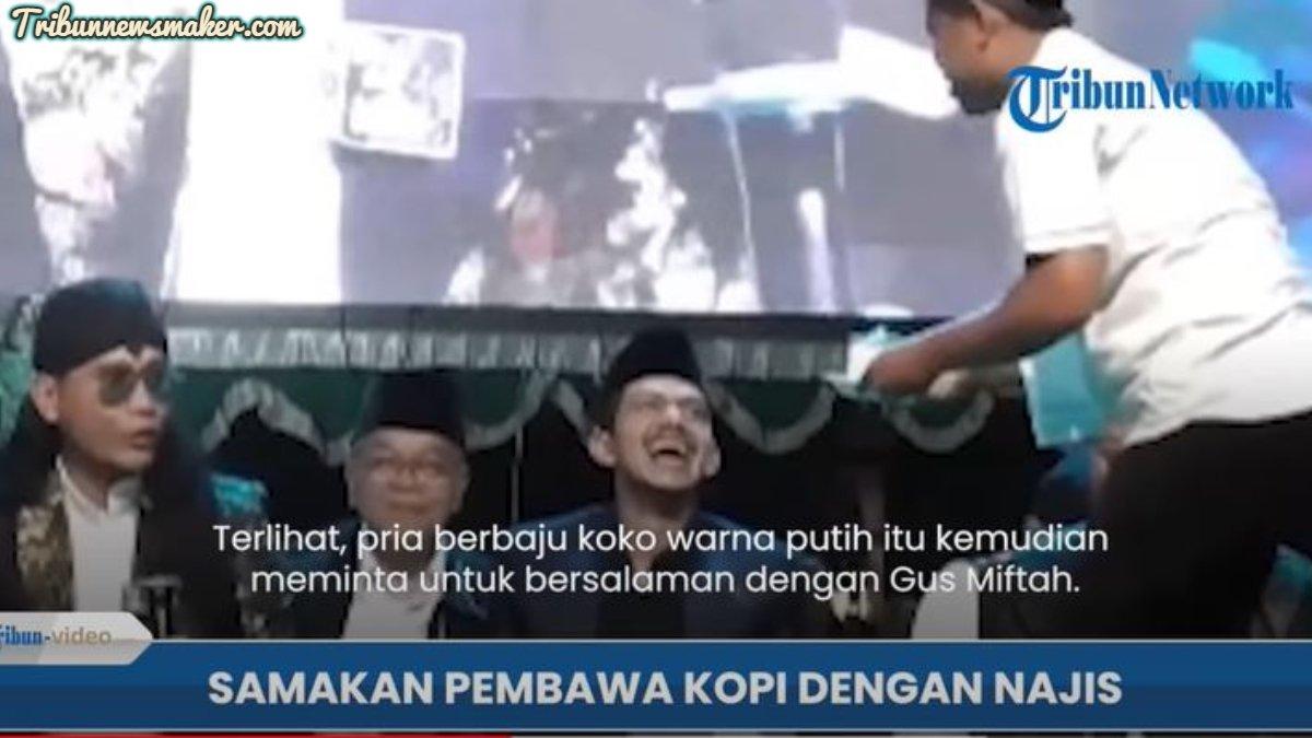 Gus Miftah hina pembawa kopi.