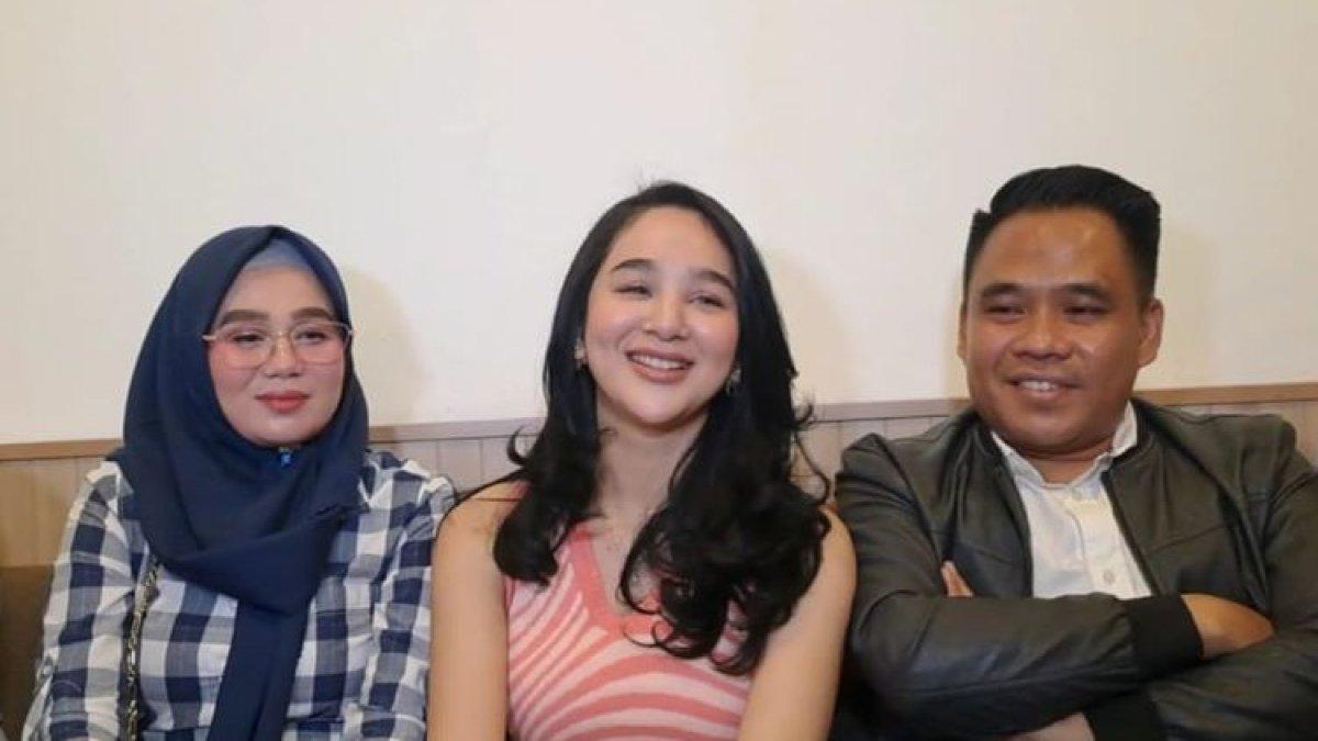 Hana Hanifah hadir dalam konferensi pers di kawasan Tebet, Jakarta Selatan, Kamis (12/10/2023).