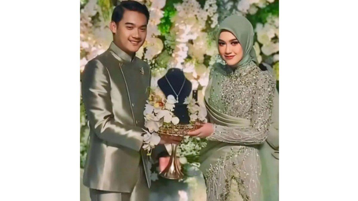 Happy Asmara menerima seserahan dari Gilga