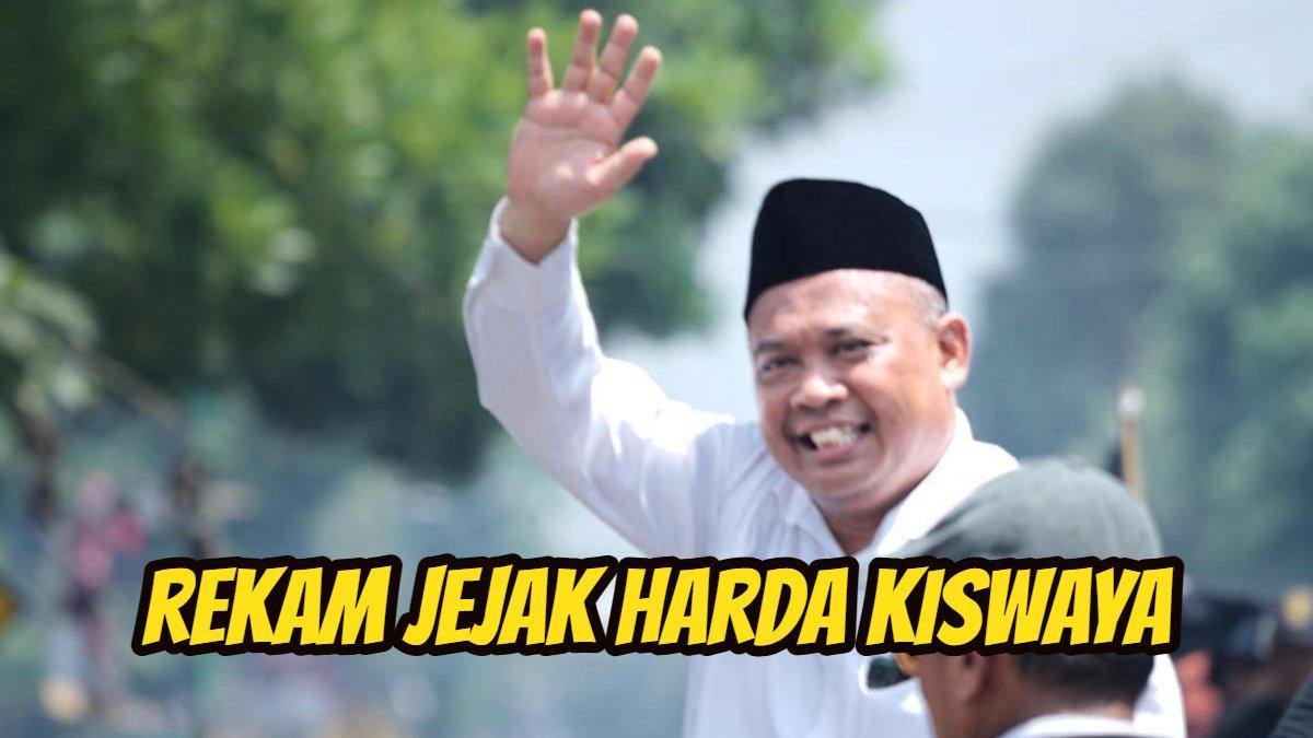 HARDA KISWAYA - Harda Kiswaya (kiri) saat menyapa para masyarakat diunduh dari Instagram Jumat (21/3/2025). Harda Kiswaya merupakan pemenang Pilkada Sleman 2025.