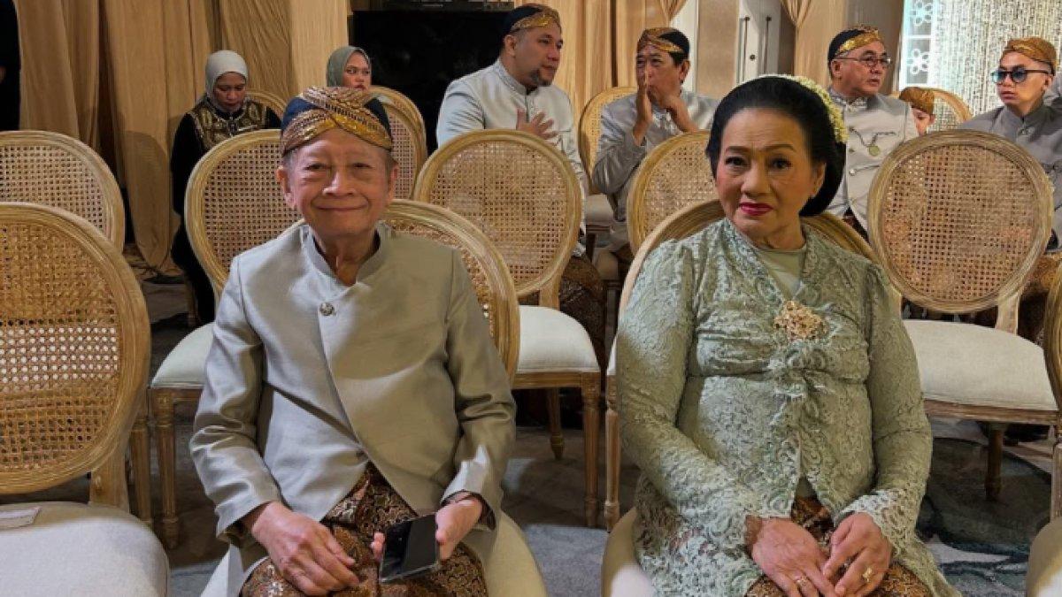 POSTINGAN KAKEK AL - Potret Harjono Sigit dan istri diambil dari Instagram pada Selasa (17/6/2025). Harjono Sigit memberi wejangan untuk Al Ghazali dan Alyssa Daguise.