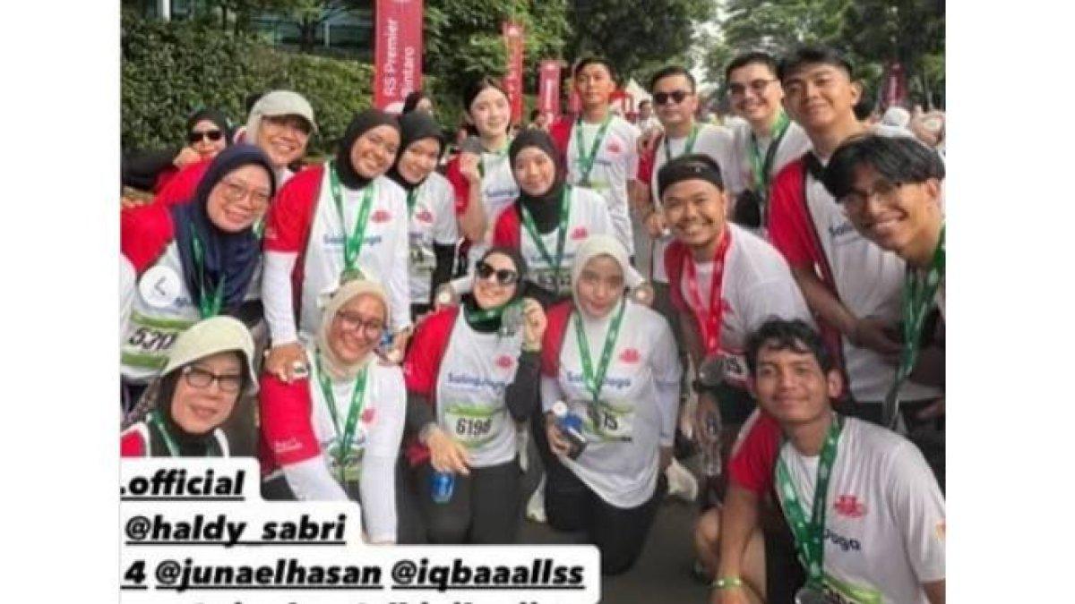 Hassya dan Syifa bersama Haldy Sabri dan Irish Bella kala ikut lari bareng