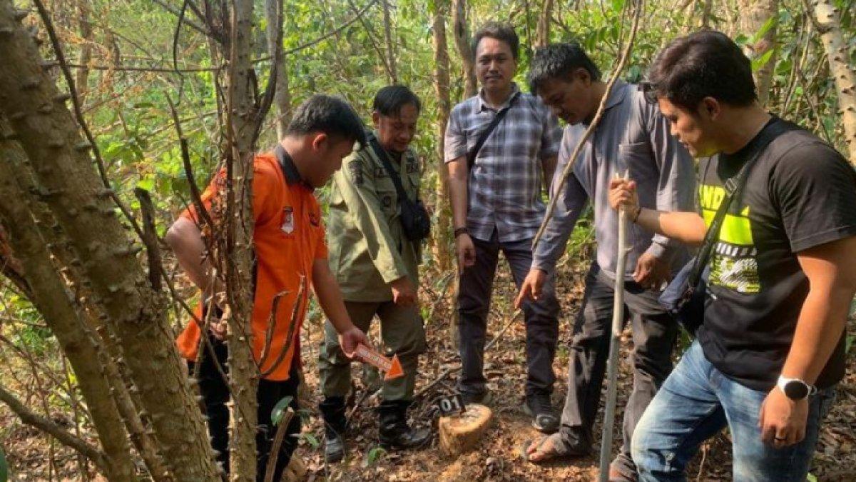Ikuti olah TKP, tersangka kasus pencuri kayu di Wonogiri meninggal dunia