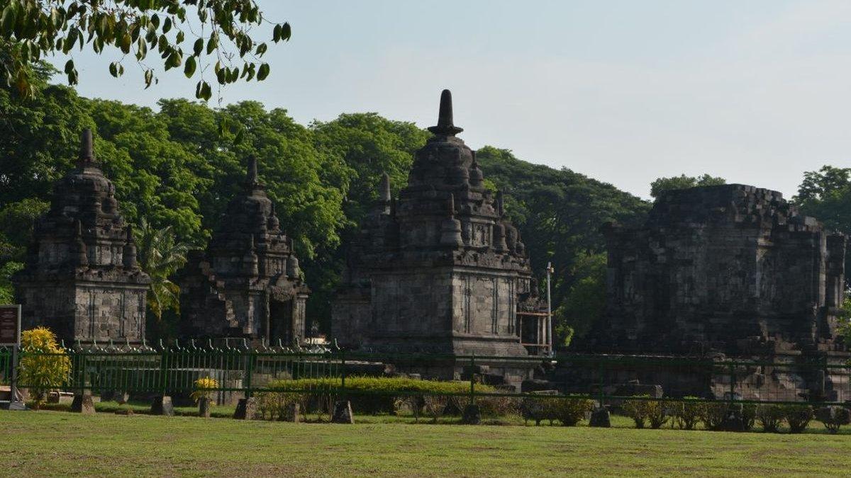 CANDI DI KLATEN: Ilustrasi Candi Lumbung di Kabupaten Klaten, Jawa Tengah